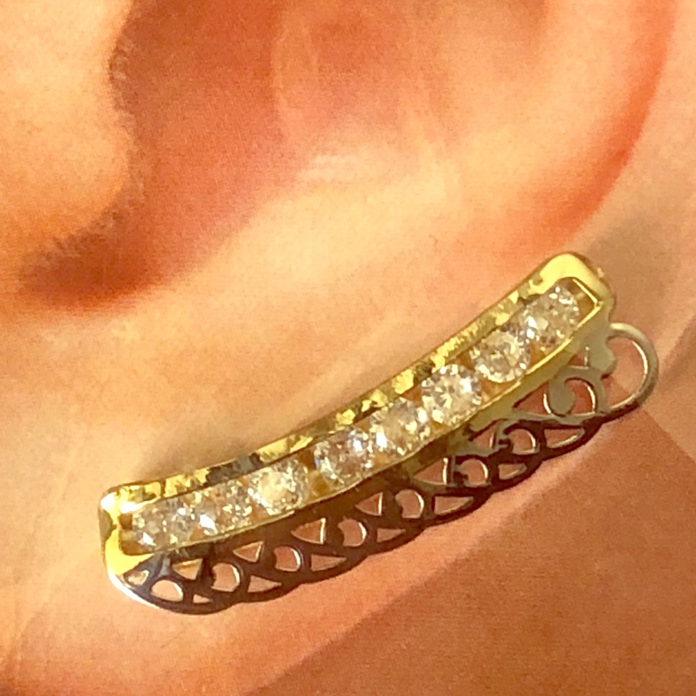 Vintage 🔥⚡️10k solid gold earring &Diamomd CZ $99